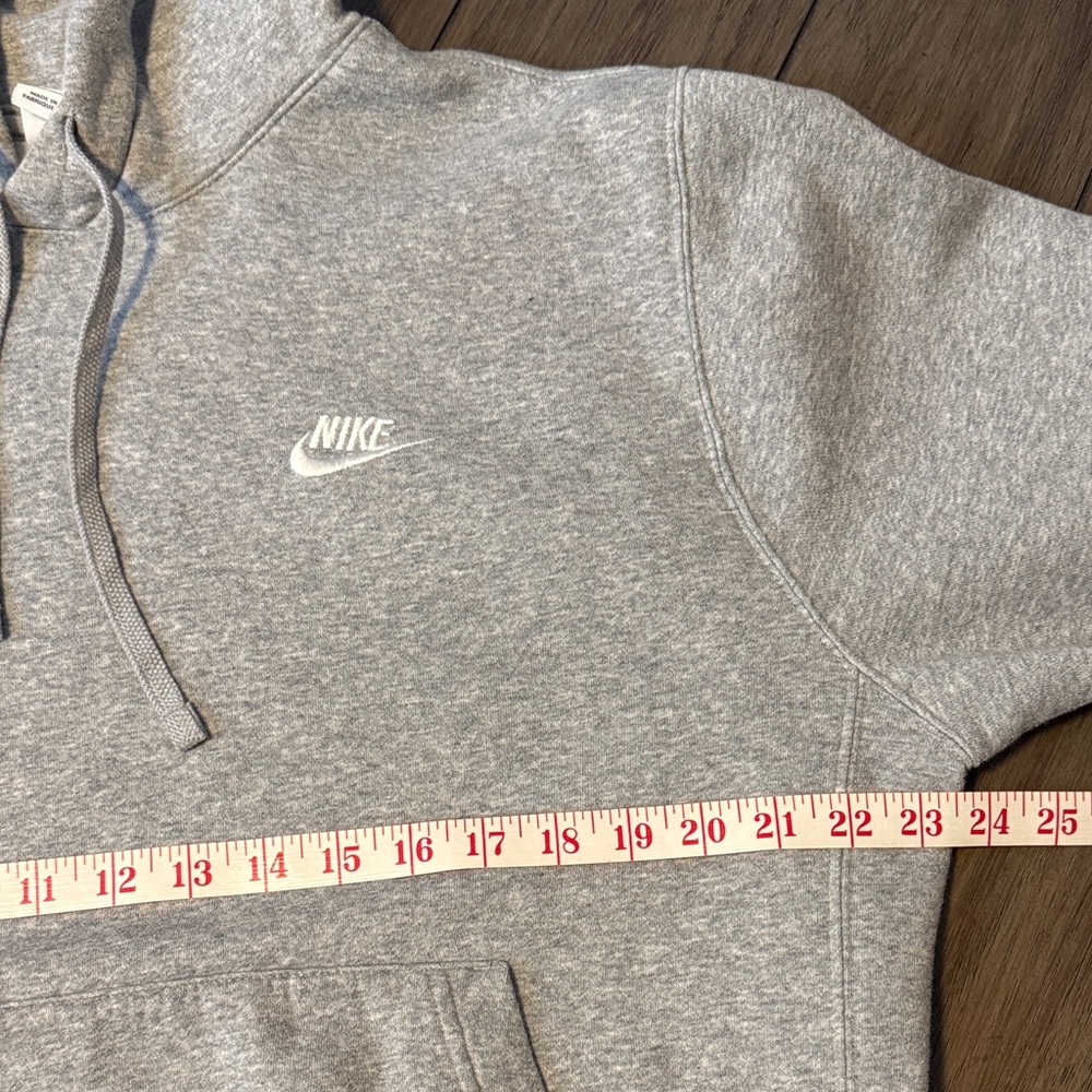 Nike Men's Heather Light Gray Club Fleece Pullover Hoodie Sweater size Medium - Picture 5 of 10